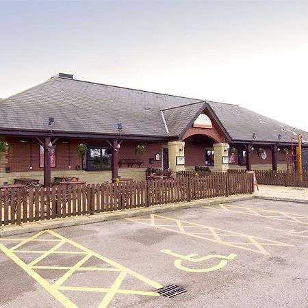 Premier Inn Blackpool East Exterior photo