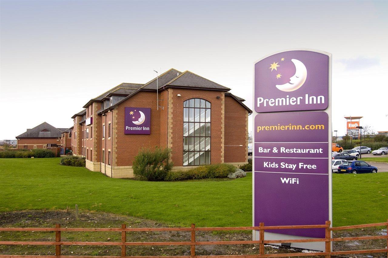 Premier Inn Blackpool East Exterior photo