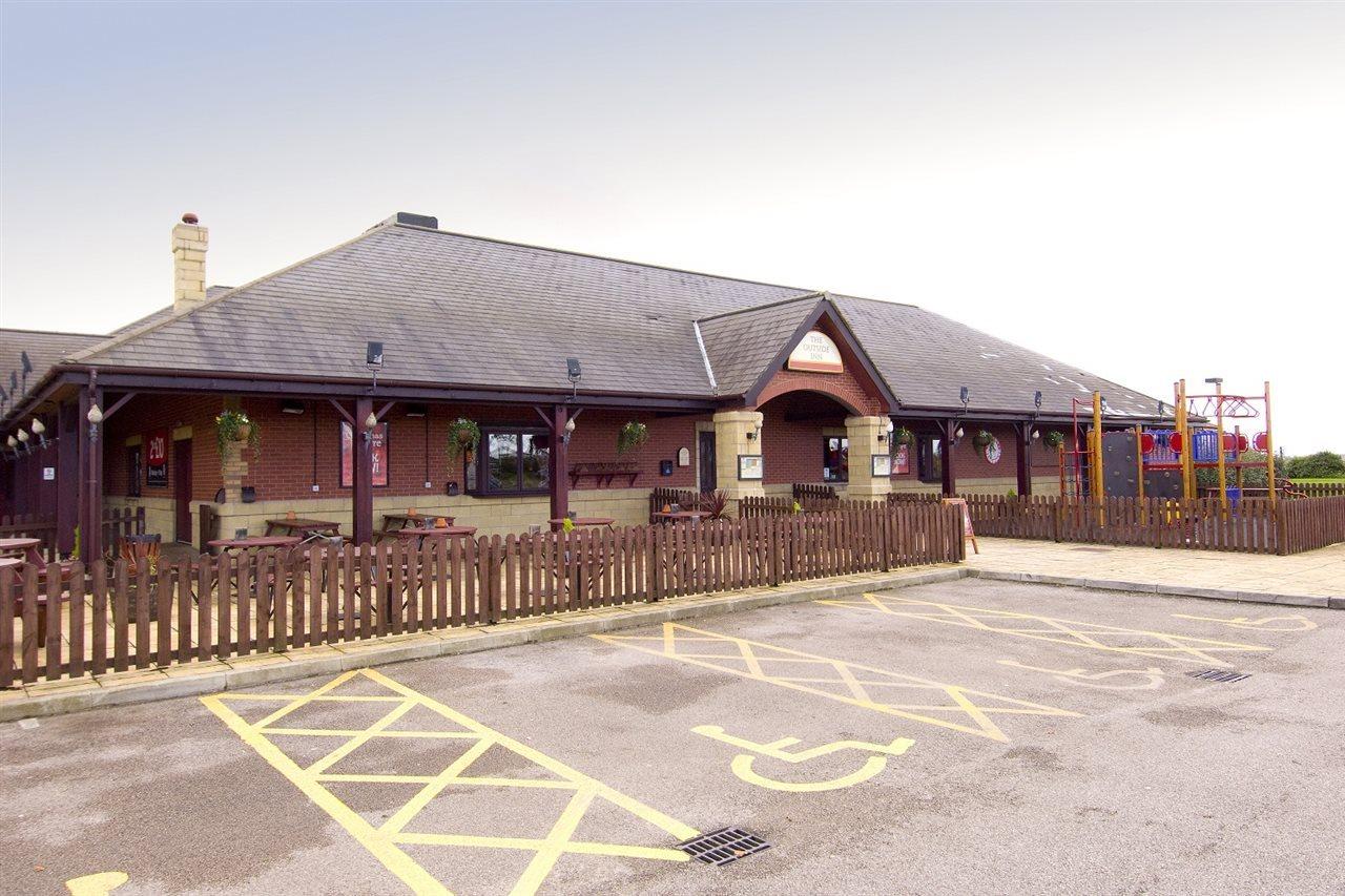 Premier Inn Blackpool East Exterior photo
