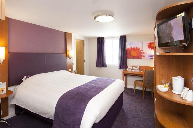 Premier Inn Blackpool East Exterior photo