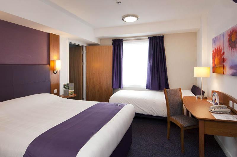 Premier Inn Blackpool East Exterior photo