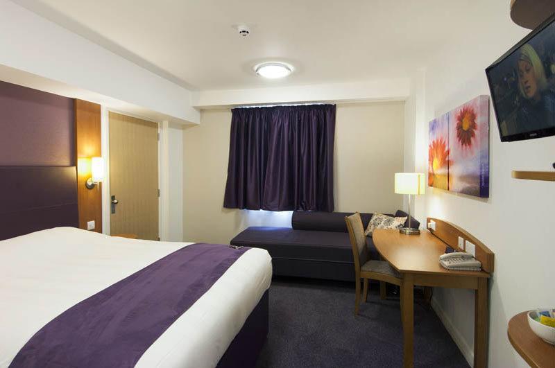 Premier Inn Blackpool East Exterior photo